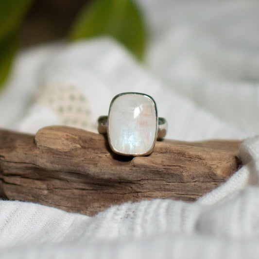 Rainbow Moonstone ring size 8.5 close up, natural adularescence Natural Earth Collective Ohio
