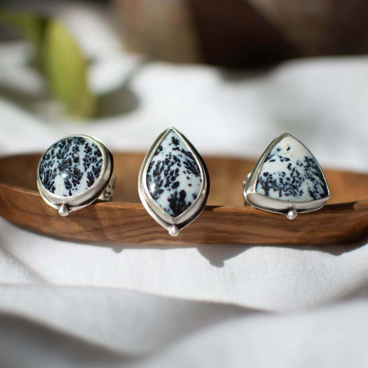 Dendritic Agate ring detail, manganese oxide inclusions natural stone Natural Earth Collective Ohio