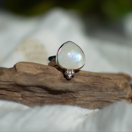Rainbow Moonstone ring size 5.5 close up, natural adularescence Natural Earth Collective Ohio